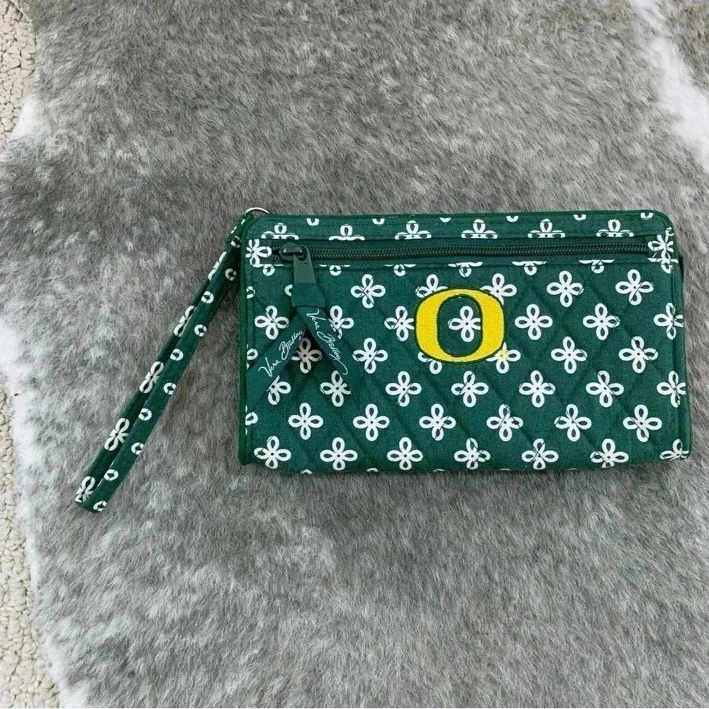 Vera Bradley Oregon Ducks Wristlet - Picture 2 of 13